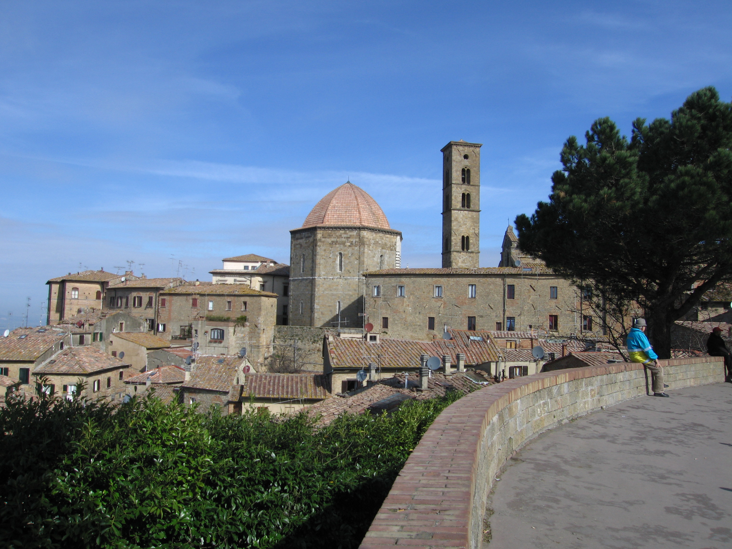 Travel Talk Tuesday: August 31, 2021 – Volterra – Vineyards, Wine and Great Dining