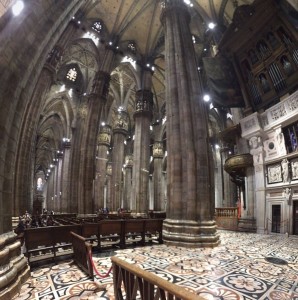 26-3 Duomo interior