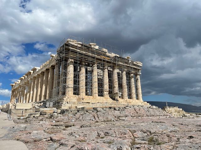 Travel Talk Tuesday: October 25, 2022- The Best Greece Destinations (S2E27)